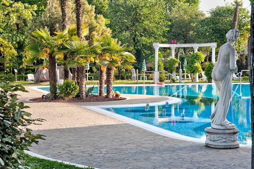 Hotel Harrys' Garden Abano Terme Esterno foto