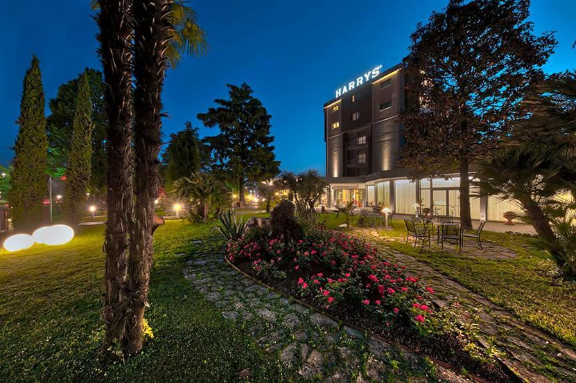 Hotel Harrys' Garden Abano Terme Esterno foto