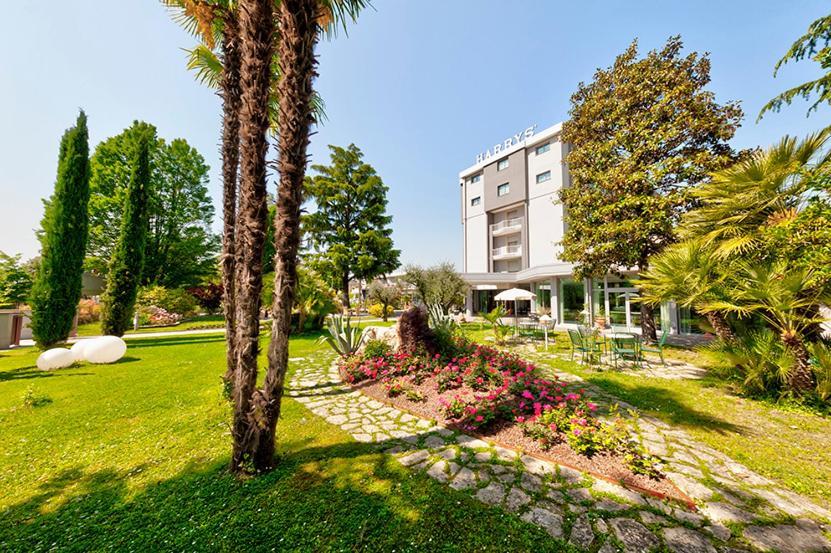 Hotel Harrys' Garden Abano Terme Esterno foto