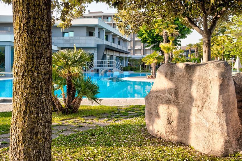 Hotel Harrys' Garden Abano Terme Esterno foto